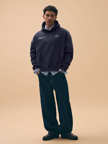 Bershka Sweatshirt in Blauw