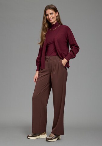 LAURA SCOTT Knit Cardigan in Red