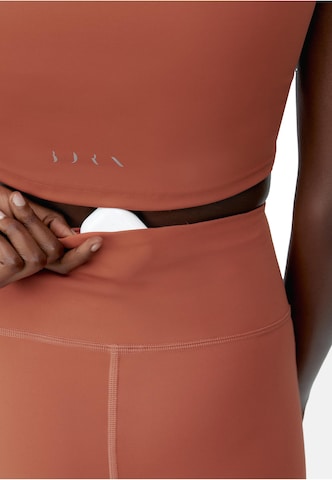 Skinny Pantalon de sport 'Sayani' Born en orange