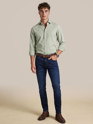 Steppin' out Slim fit Button Up Shirt in Green: front