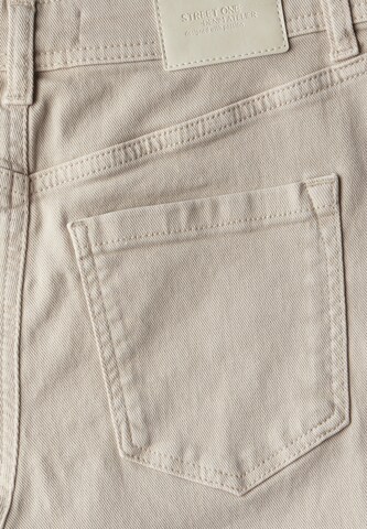 STREET ONE Regular Jeans in Beige