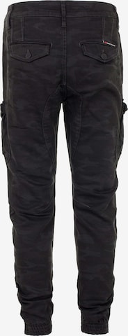 CIPO & BAXX Tapered Cargo Pants in Brown