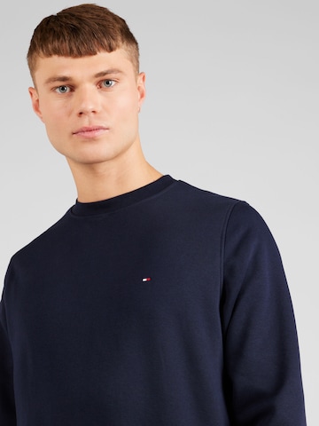 TOMMY HILFIGER Sweatshirt in Blau