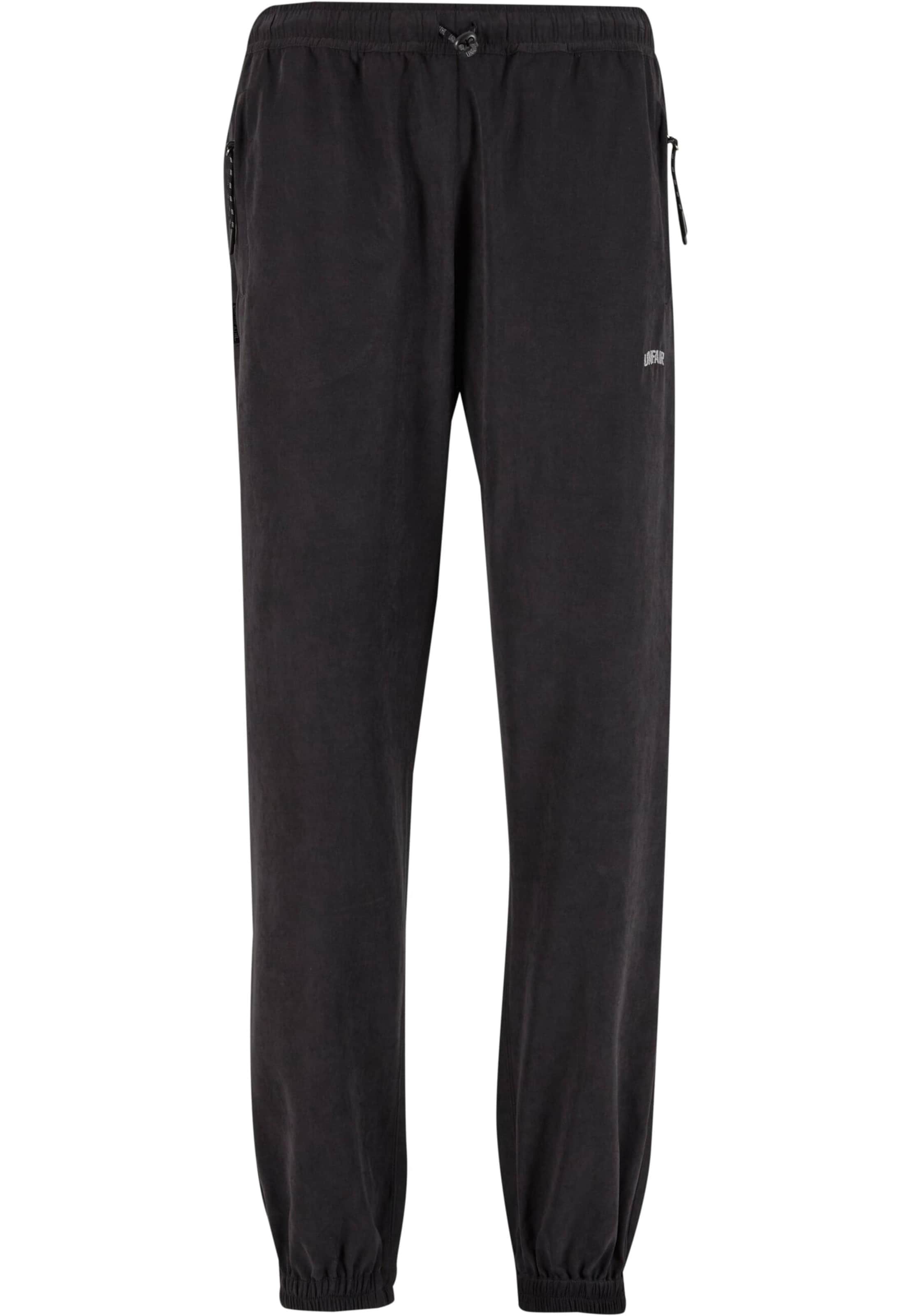 Unfair Athletics Regular Broek ' ' in Zwart: voorkant
