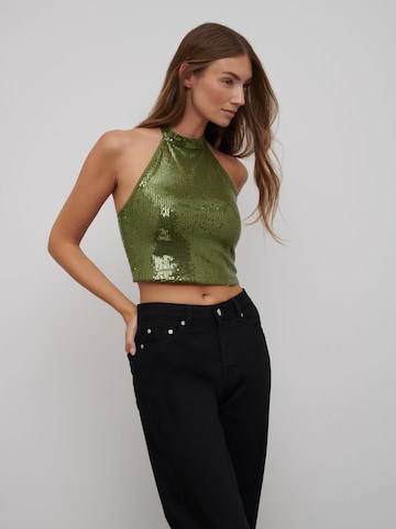 RÆRE by Lorena Rae Top 'Francis' in Green: front