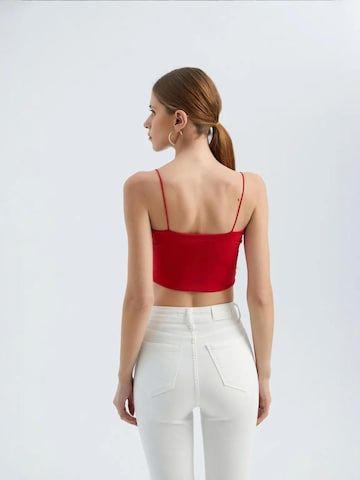 Hiccup Top 'Crop Top' – červená