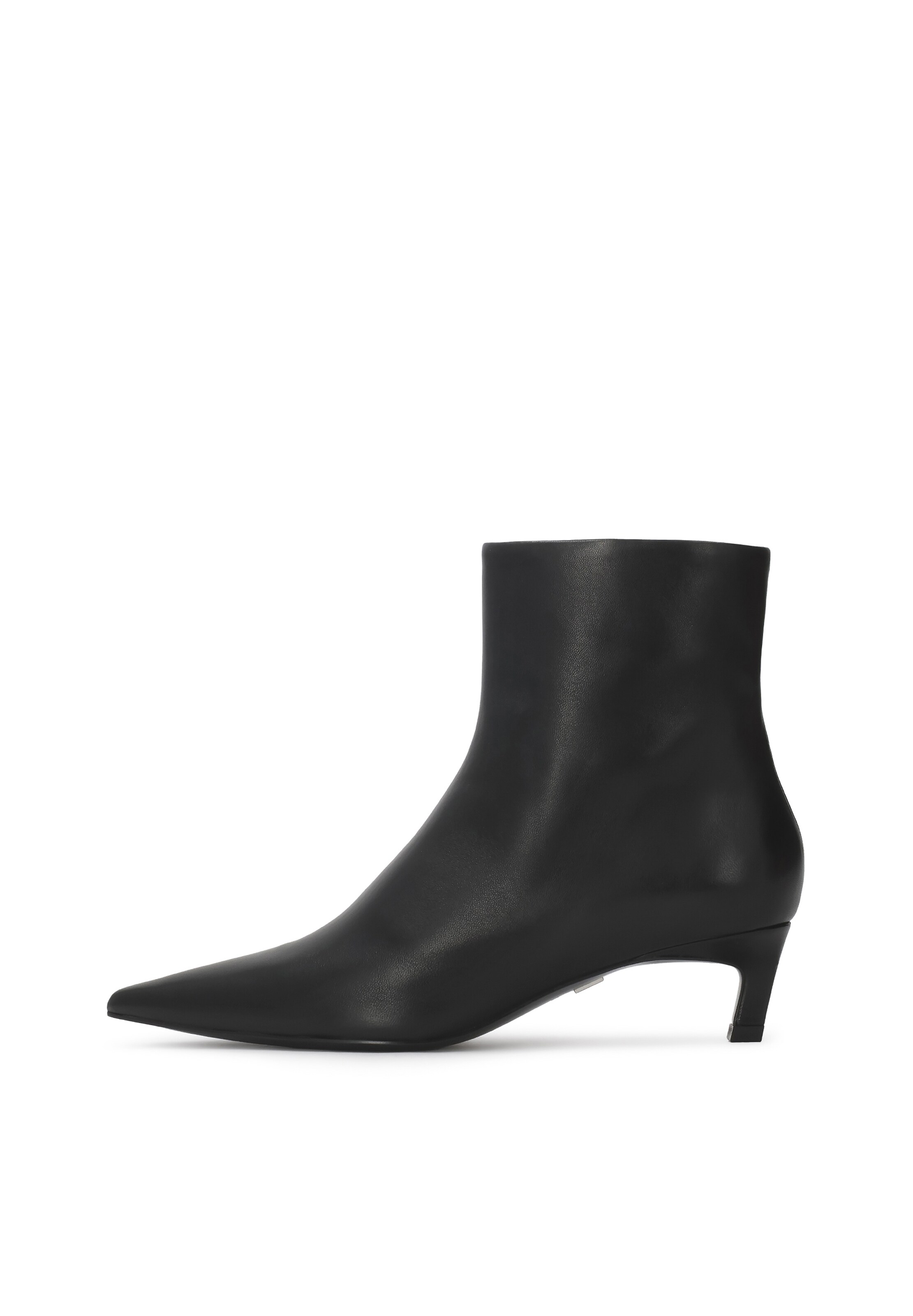 Kazar Boots in Black: front