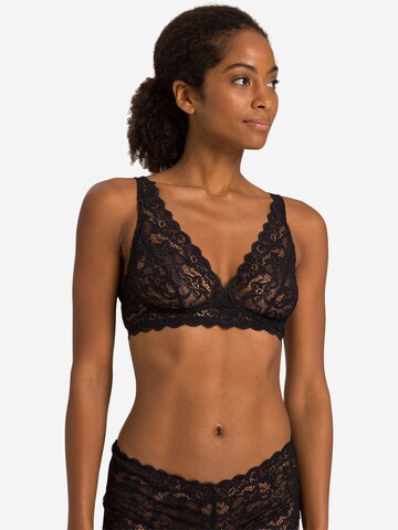 Hanro Bra 'Moments' in Black: front