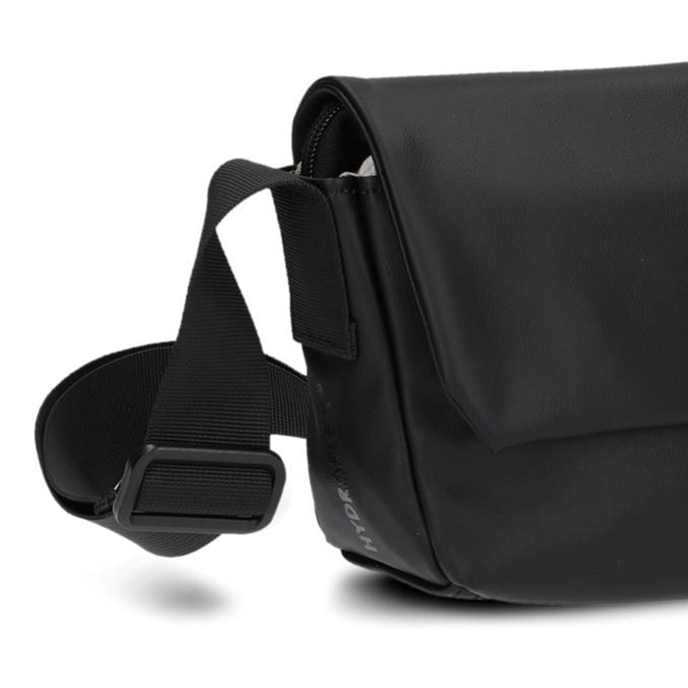 ZWEI Schoudertas 'Cargo' in Zwart