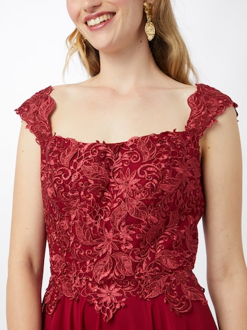 Robe de soirée LUXUAR en rouge