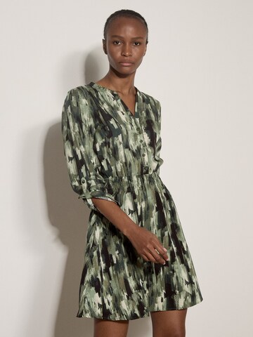 Apricot Jurk ' Minikleid im Utility-Stil ' in Groen: voorkant