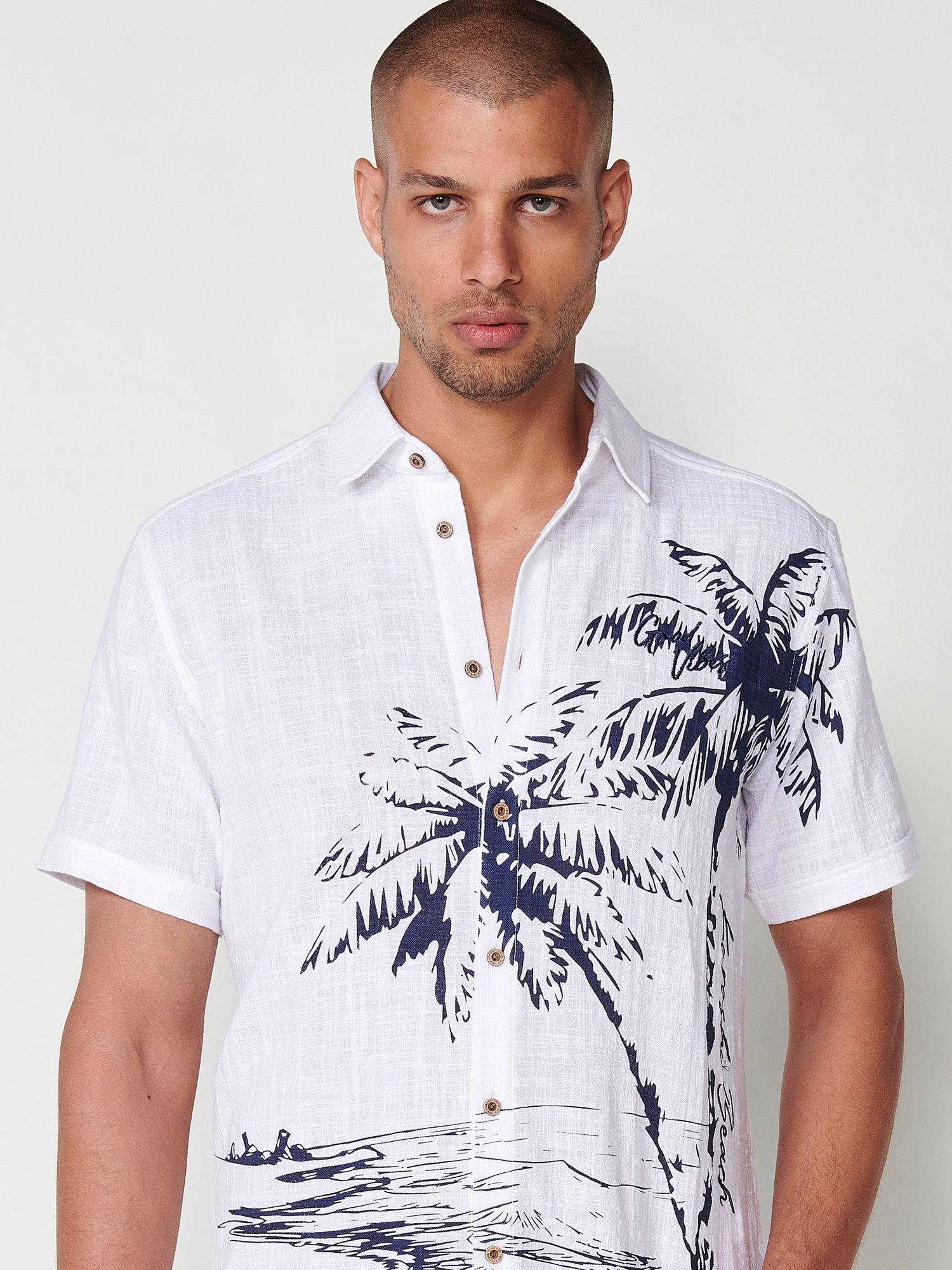 Regular fit Camicia di KOROSHI in bianco