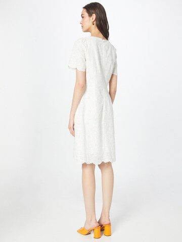 APART Лятна рокля в бяло