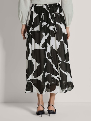 MADELEINE Rok in Zwart