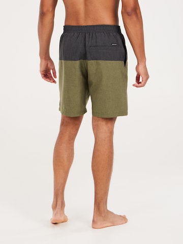 Shorts de bain 'PRTHELI' PROTEST en noir