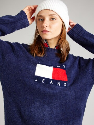 Tommy Jeans Curve Neulemekko värissä sininen