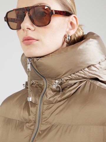 No. 1 Como - Casaco de inverno 'SCOTIA' em bege