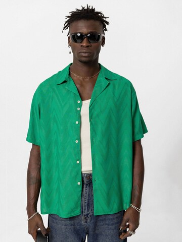 VAMOS CLO Comfort fit Button Up Shirt 'Birmingham' in Green: front