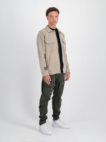 ALPHA INDUSTRIES Övergångsjacka i beige