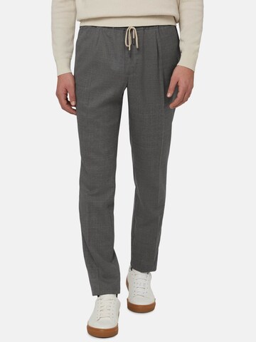 Boggi Milano Regular Pleated Pants in Grey: front