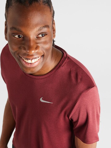 Maglia funzionale 'Miler' di NIKE in rosso