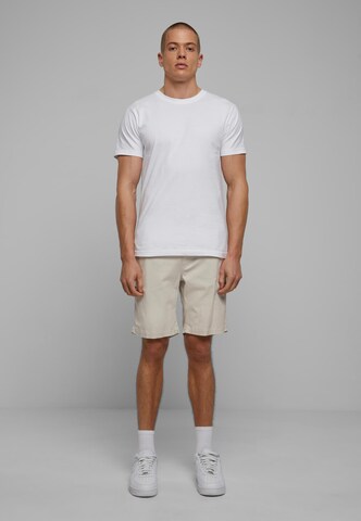 Urban Classics Regular Shorts in Grau