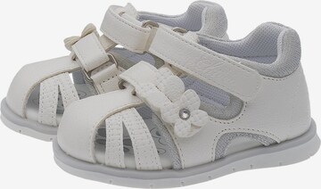 Chaussures ouvertes 'Finley' CHICCO en blanc