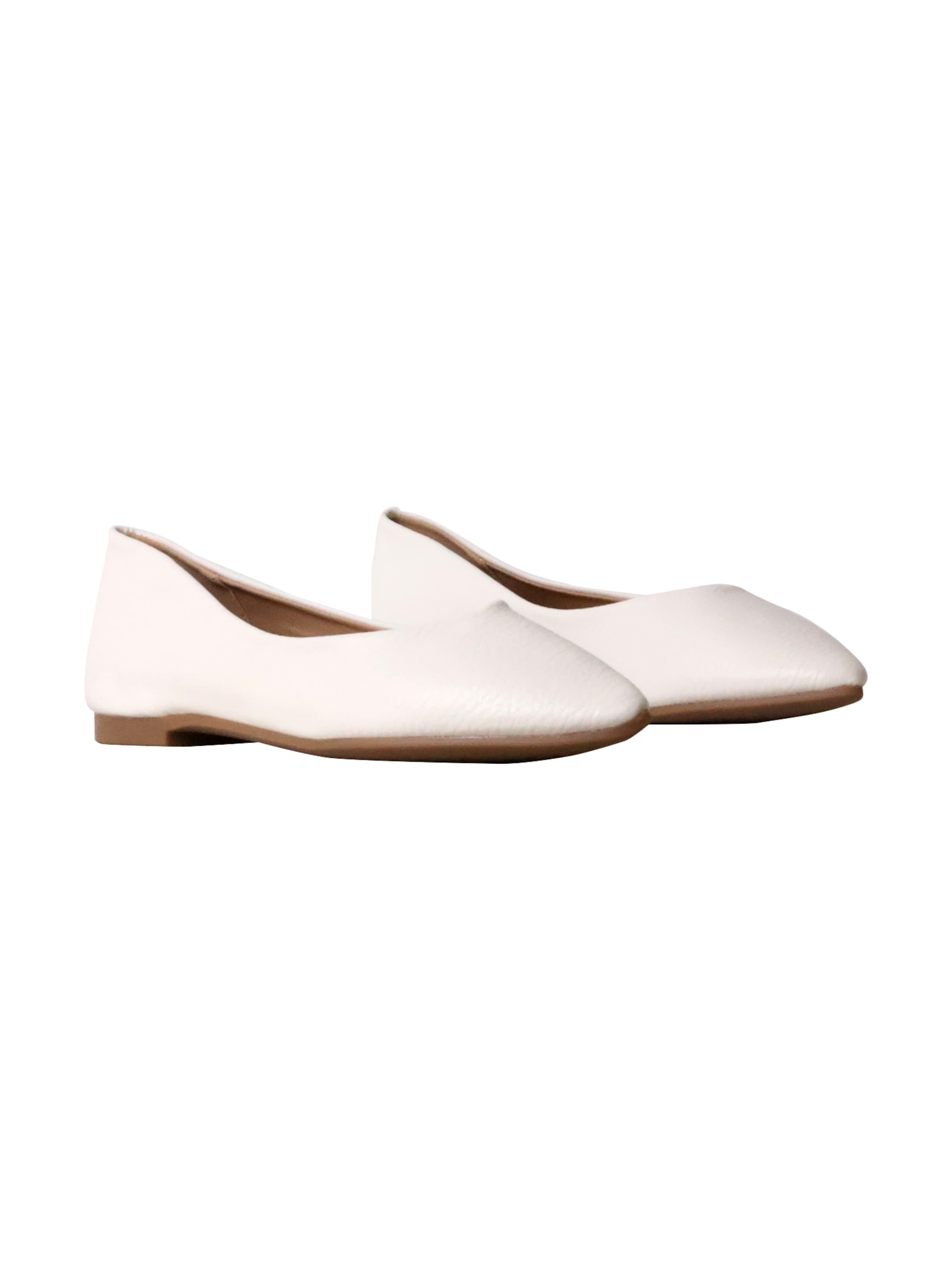 Super Mode Ballet Flats in White
