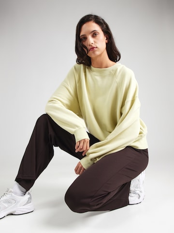 AMERICAN VINTAGE Свитшот 'ATUBAY' в Желтый