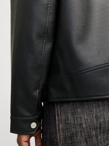 JACK & JONES Φθινοπωρινό και ανοιξιάτικο μπουφάν 'JORAustin' σε μαύρο