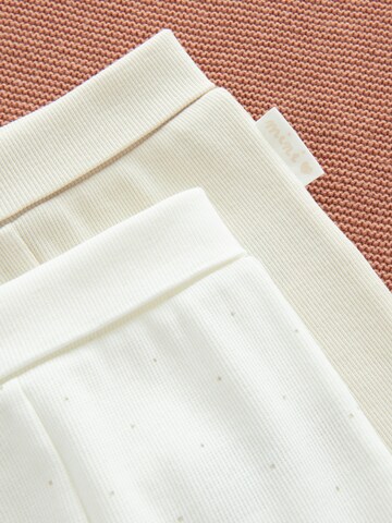 balts Cool Club Pakapēniski sašaurināts piegriezums Bikses