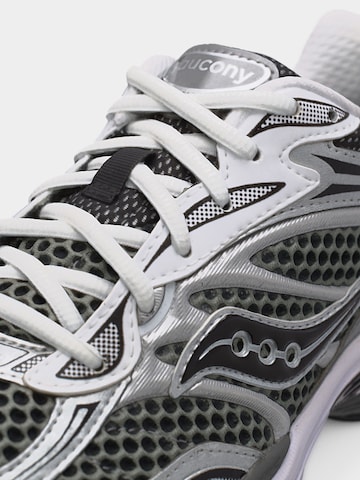 saucony Обувь для бега 'PROGRID OMNI 9' в Серый