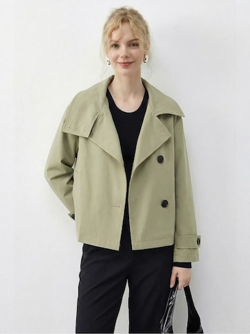 Bianco Lucci Between-Seasons Coat in Green