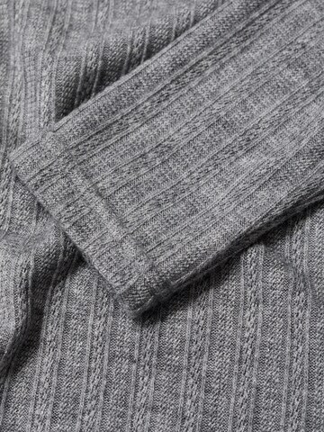 MANGO Pullover 'POINTE' in Grau