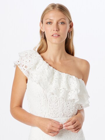 Body a camicia di In The Style in bianco: frontale