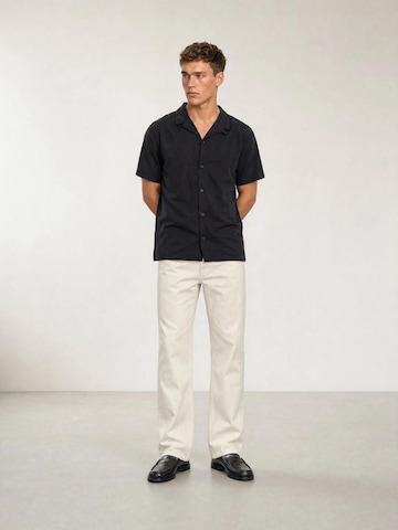 Coupe slim Chemise 'The Michael Linen Slim-Fit Shirt' ARMIE en noir