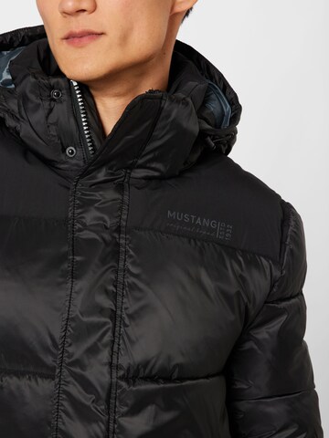 MUSTANG Jacke 'Daniel' in Schwarz