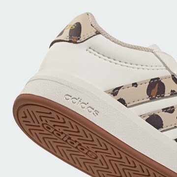 Baskets 'Grand Court 3.0' ADIDAS SPORTSWEAR en blanc