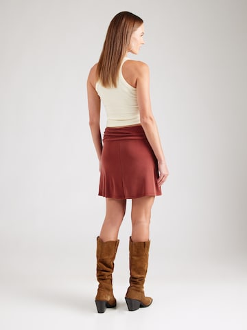 ABOUT YOU Rok 'Tasha' in Rood