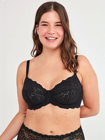 Penti Balkonetka Biustonosz 'BHs & Bralettes' w kolorze czarny: przód