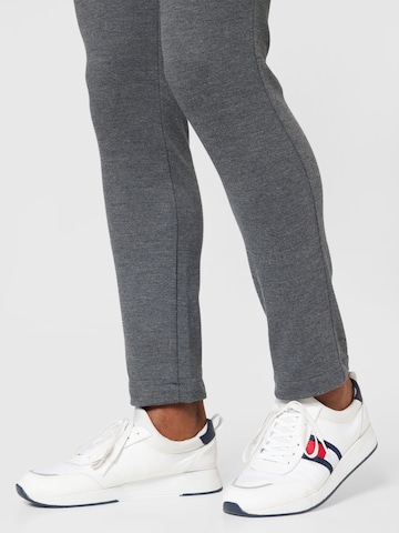 Coupe slim Pantalon 'Bleecker' TOMMY HILFIGER en gris