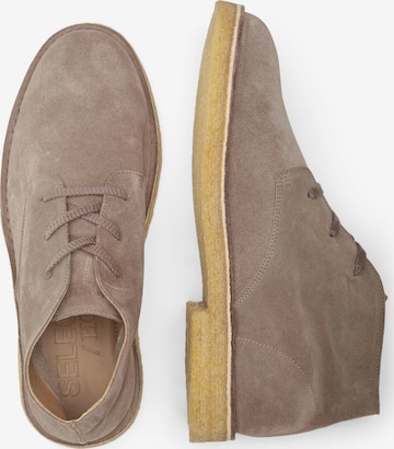 SELECTED HOMME Chukka-saappaat 'Ricco' värissä beige