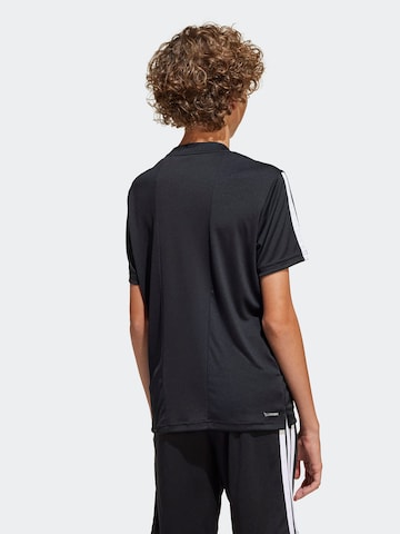 ADIDAS SPORTSWEAR Λειτουργικό μπλουζάκι σε μαύρο