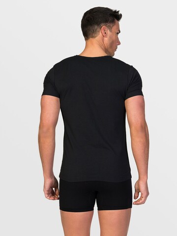 zd ZERO DEFECTS Undertrøje 'V-Neck T-shirt Soya Yarn' i sort