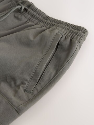 Next Szabványos Cargo nadrágok - szürke