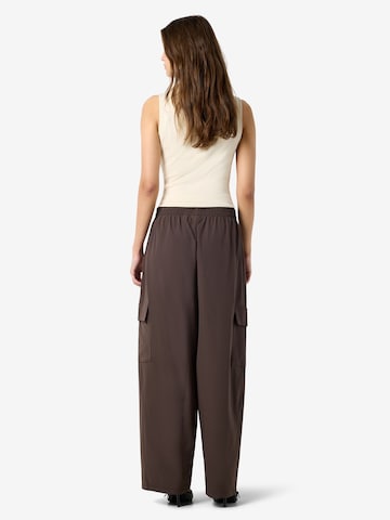 Noisy may - Barrel Pantalón cargo 'NMKirby' en marrón