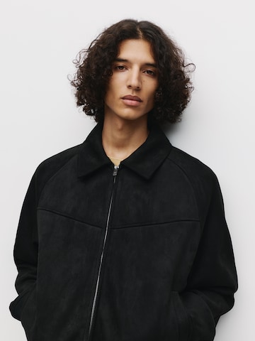 Pull&Bear Övergångsjacka i svart