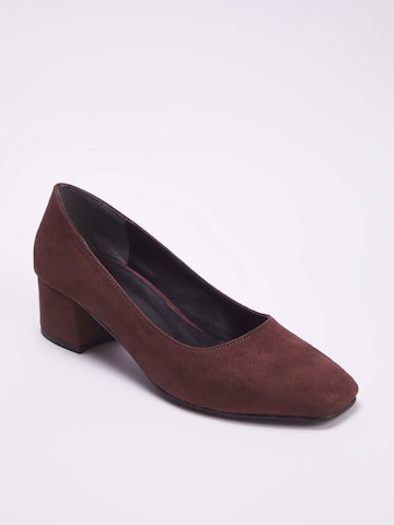 Escarpins Trendyol en marron : devant