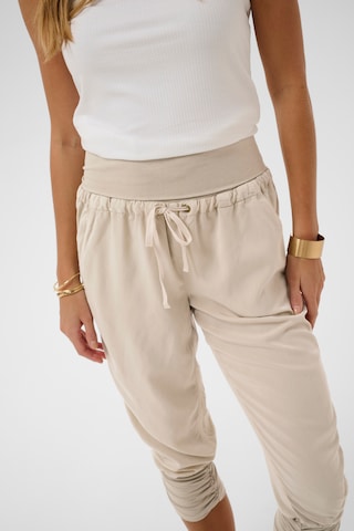 Cream Tapered Broek in Beige