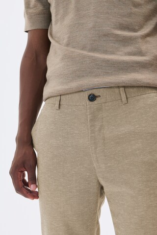 Regular Pantalon chino 'Liam' Matinique en beige
